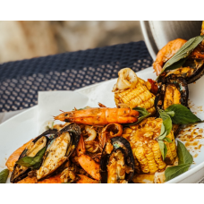  Mixed seafood with special sauce